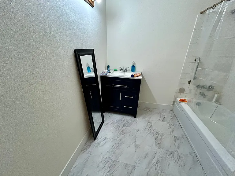 204 Orland St #7 — Photo 7