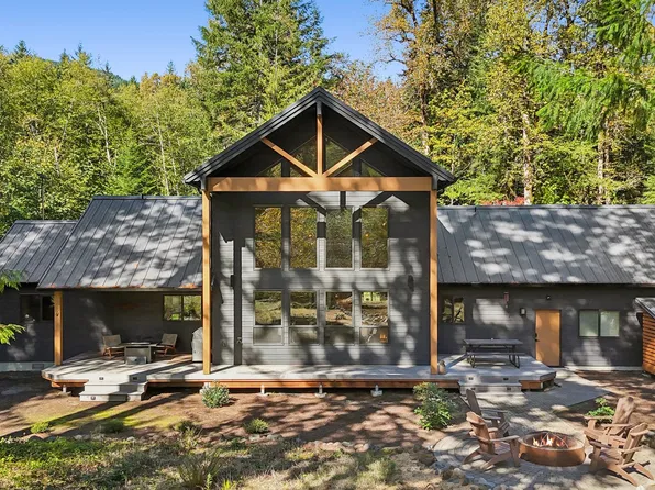21994 E Lolo Pass Rd, Rhododendron, OR 97049