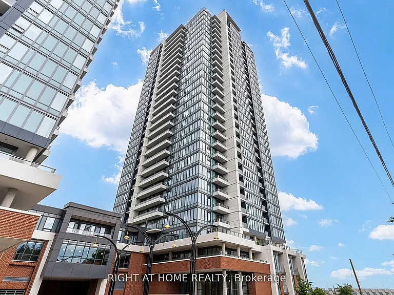 15 Wellington St S #301 — Photo 32