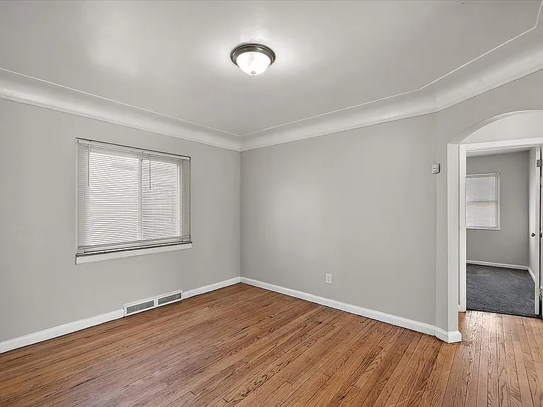 10500 Somerset Ave — Photo 21