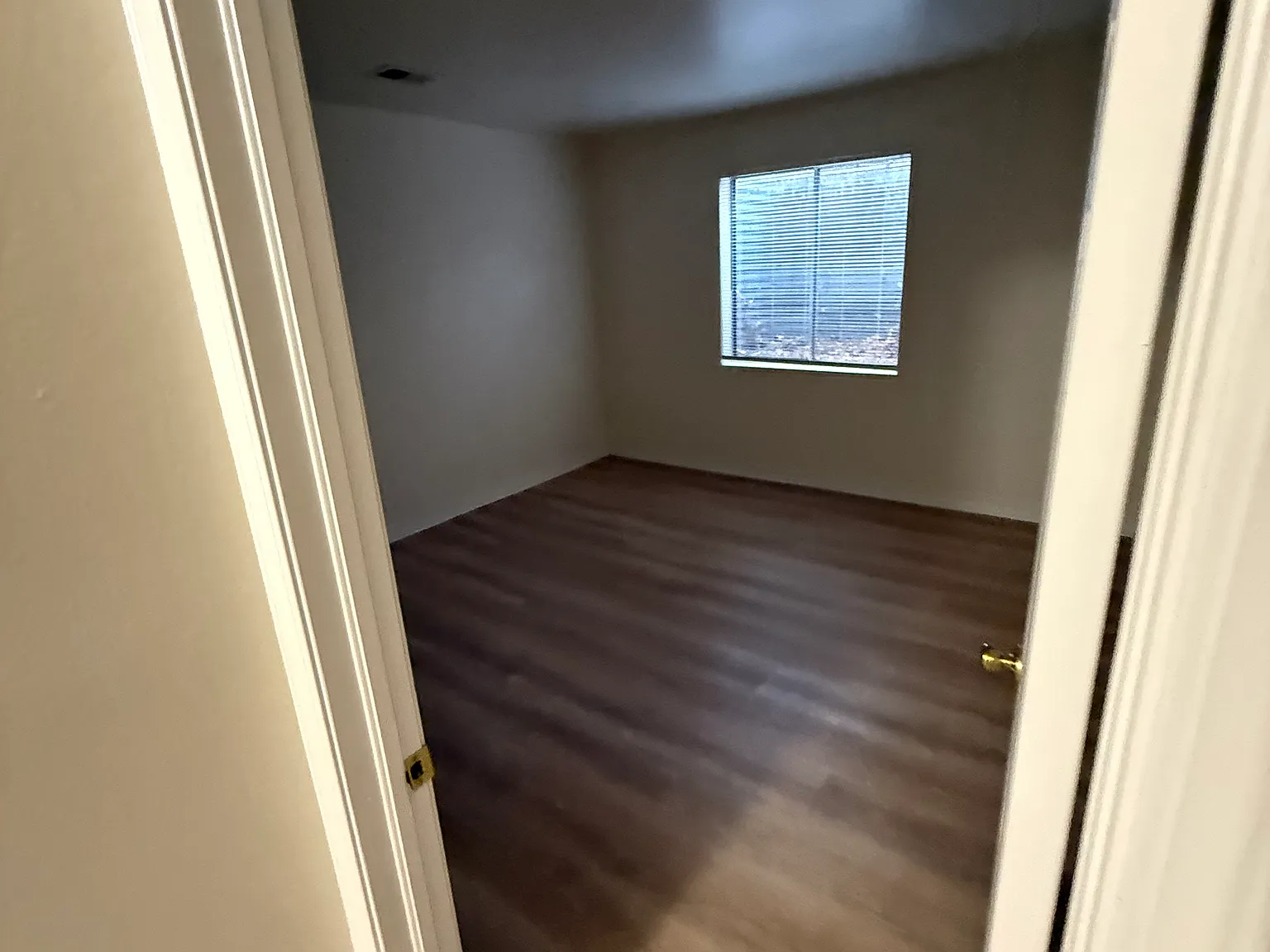 2 bed, 1025 sqft, $3,000 — Photo 3