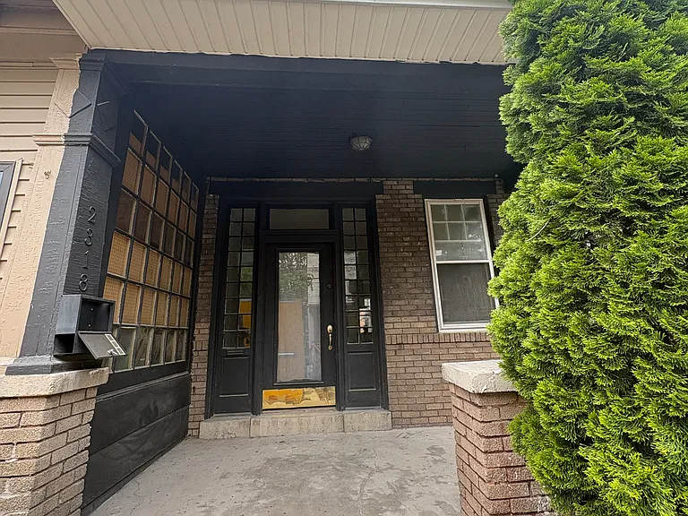 2318 Penn St — Photo 8