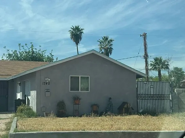 1740 Blue Spruce Cir, Las Vegas, NV 89104