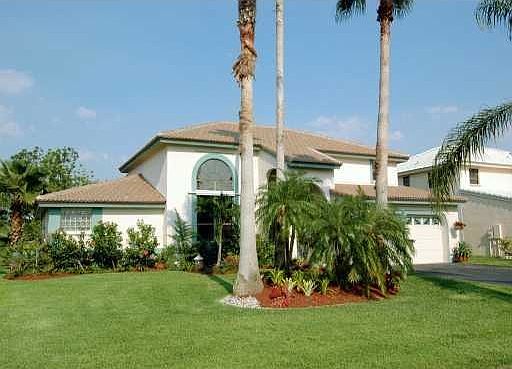 1st image of 5721 E Surrey Cir E