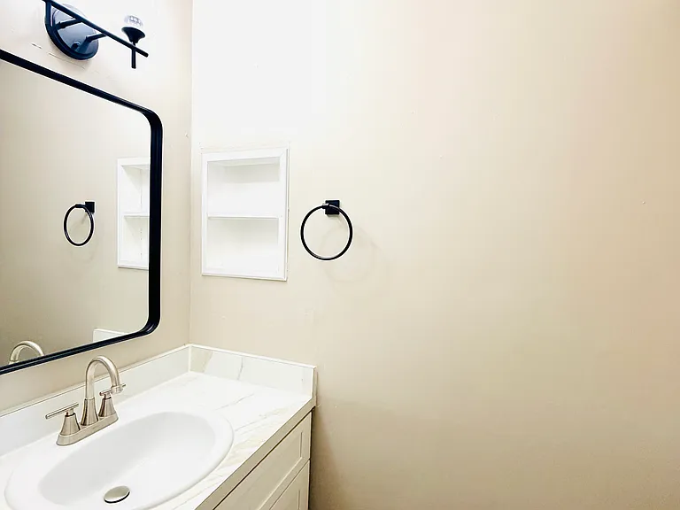 6 Almond Ct #5C — Photo 12