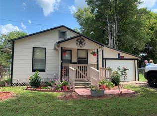 706 N Hackberry St, Sweeny, TX 77480