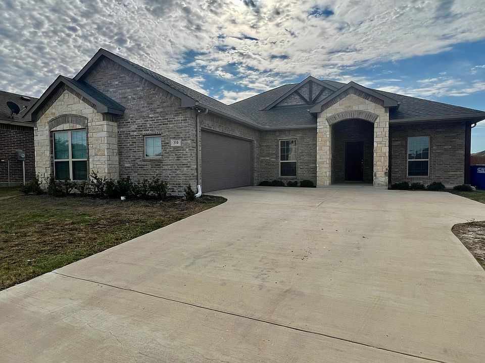 1st image of 310 Stefani Dr