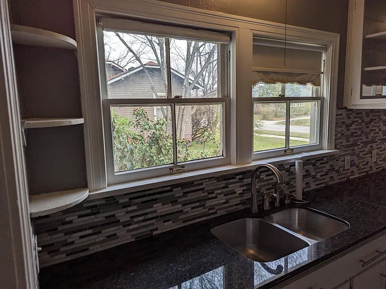 522 S Crawford Ave — Photo 5