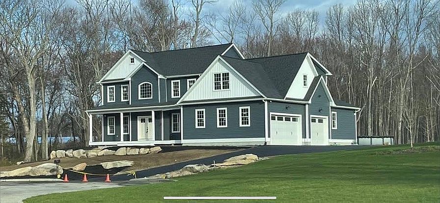 1st image of 81 Whispering Pines Dr