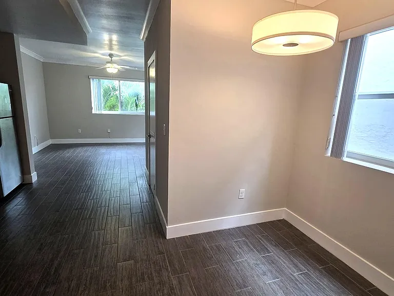115 Menores Ave #7 — Photo 7