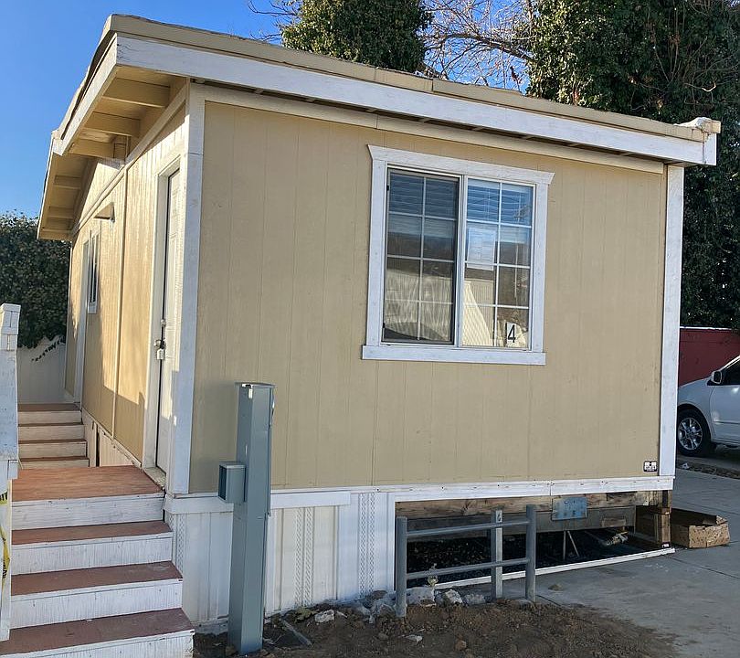 2nd image of 34642 Yucaipa Blvd Space 4