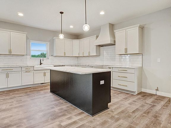 4th image of 8283 W 88th Ave