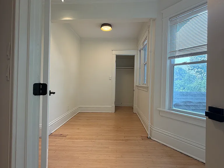 E Belleview Pl — Photo 11