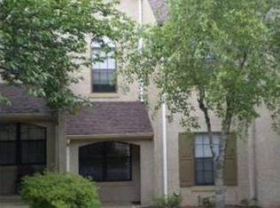 2007 Stoneham Dr, West Chester, PA 19382