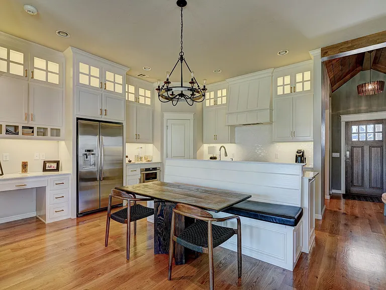 3217 Clock Tower Cir — Photo 1