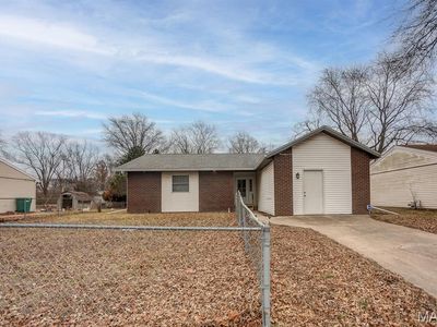 2007 Lynn St, Cahokia, IL, 62206