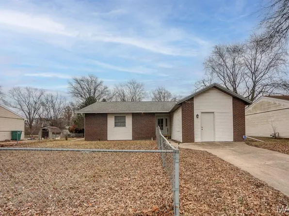2007 Lynn St, Cahokia, IL 62206