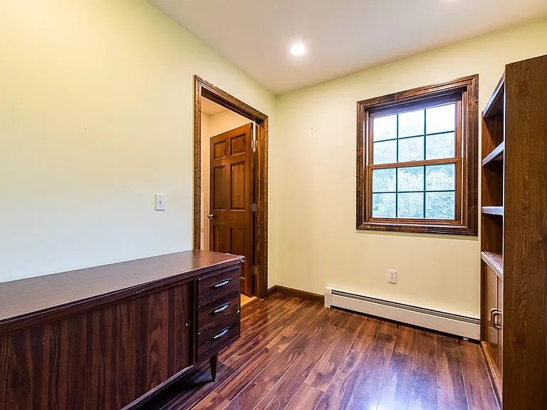131 Hemlock Dr — Photo 25