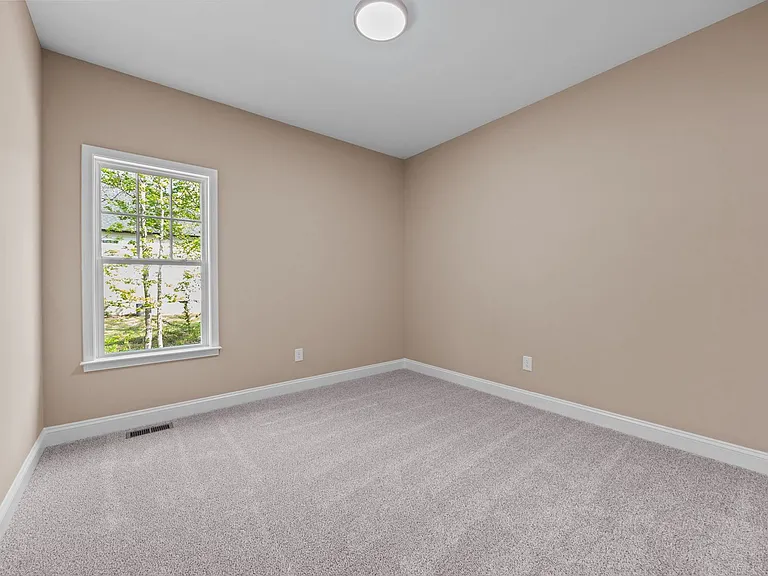 55 Leisure Ln — Photo 31