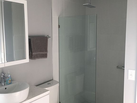 Walk-in rain shower
All new