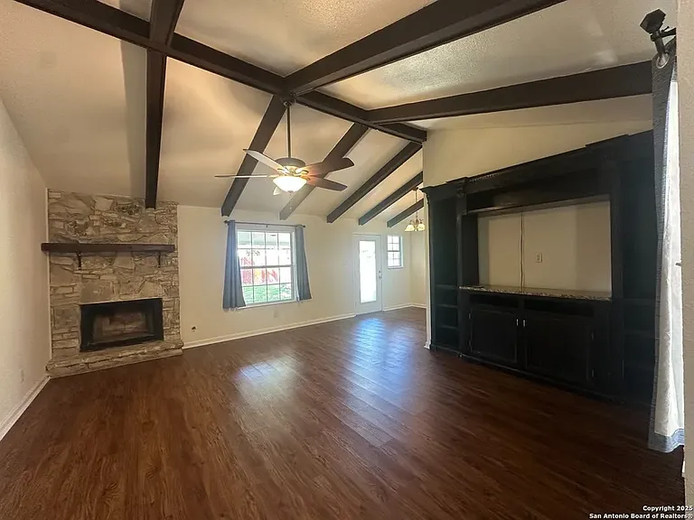 4315 Hoeneke St — Photo 4
