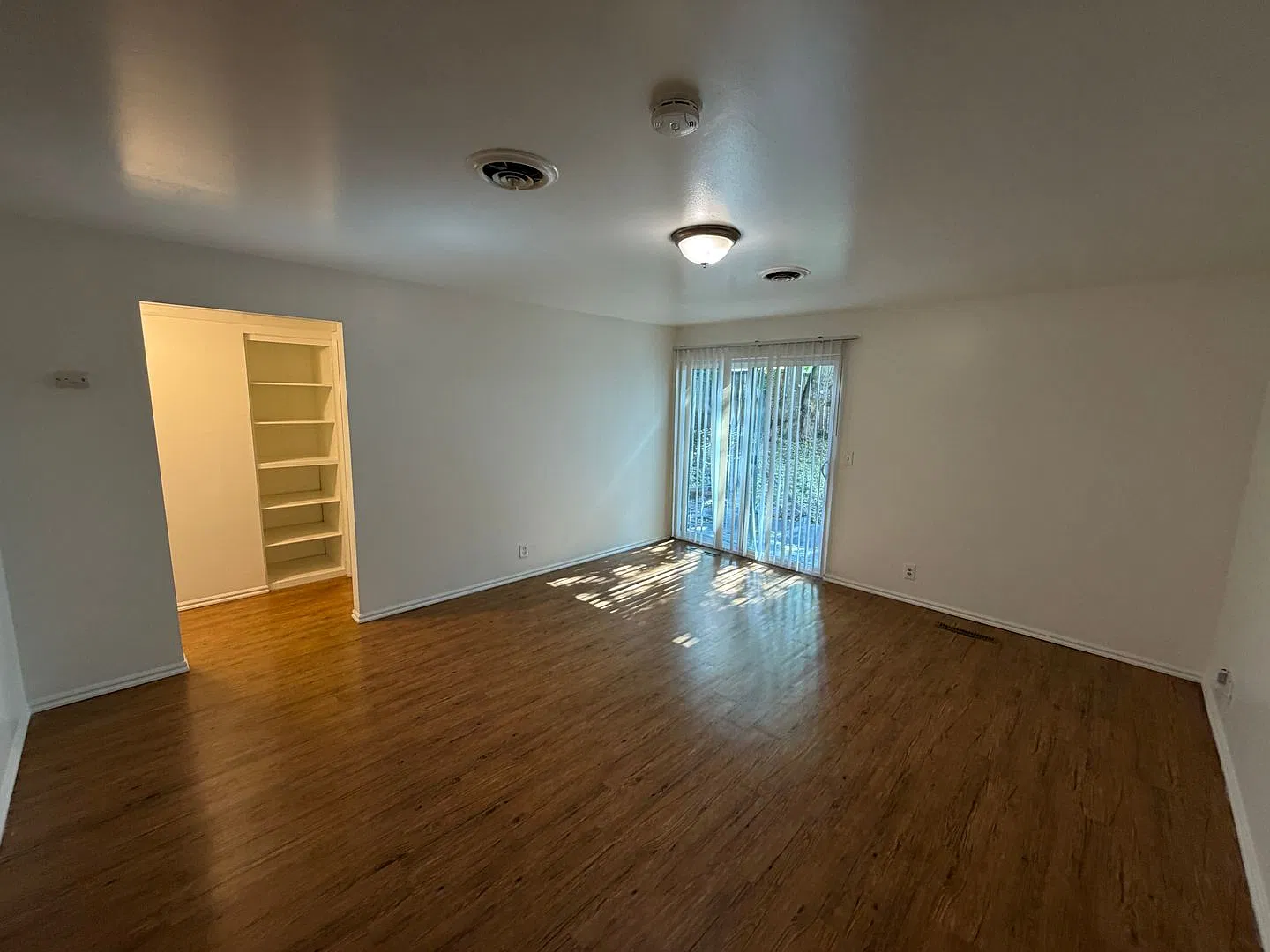 Remodeled University Two bedroom Apartment, Salt Lake City, 1,000 sq ft; — Photo 3