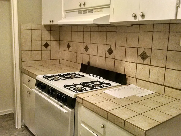 127 Crestview Dr #3 — Photo 6