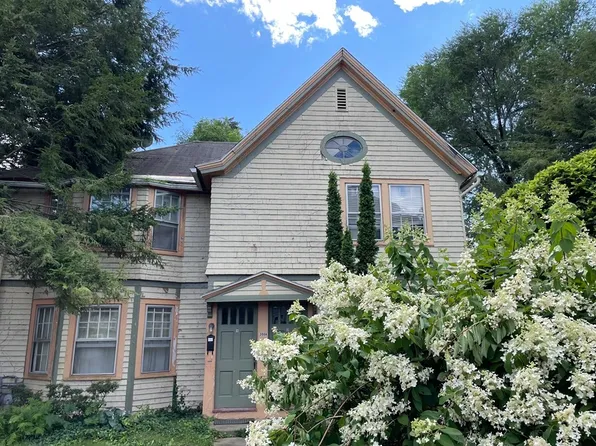 300-300 Elm St #A, Northampton, MA 01060