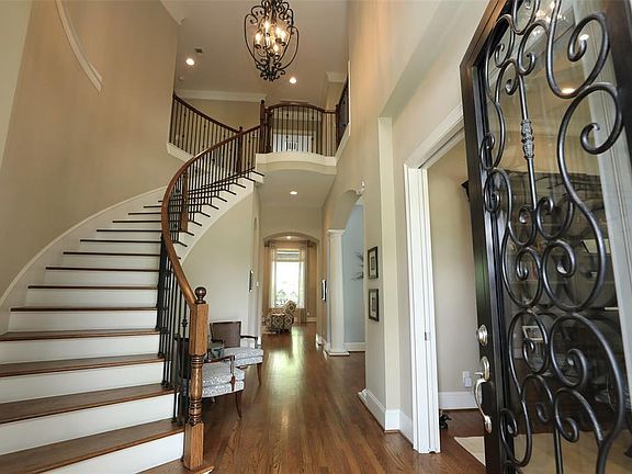 5th image of 3842 Grennoch Ln
