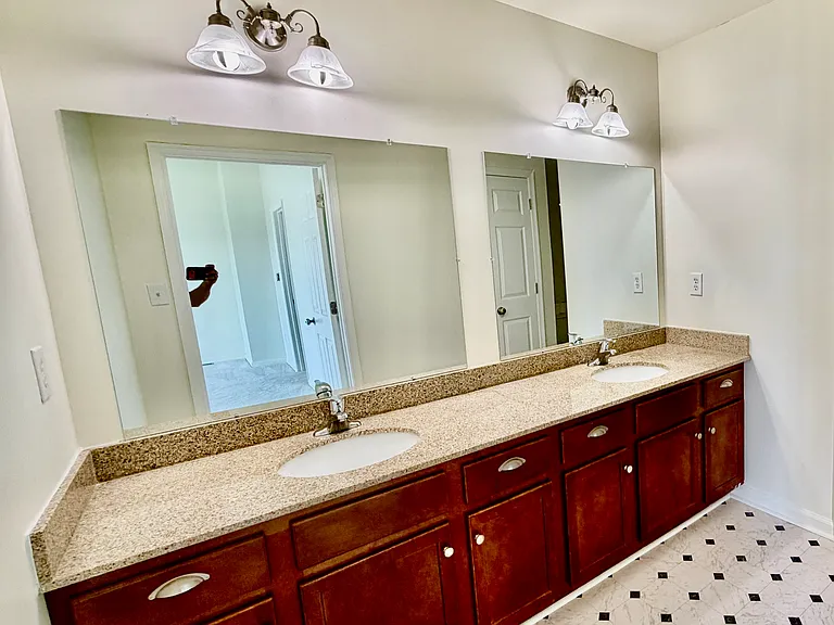 419 Jacobsen Dr — Photo 20