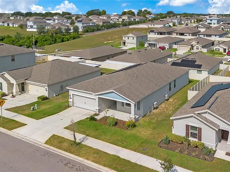 223 Bergamot Loop #A — Photo 25