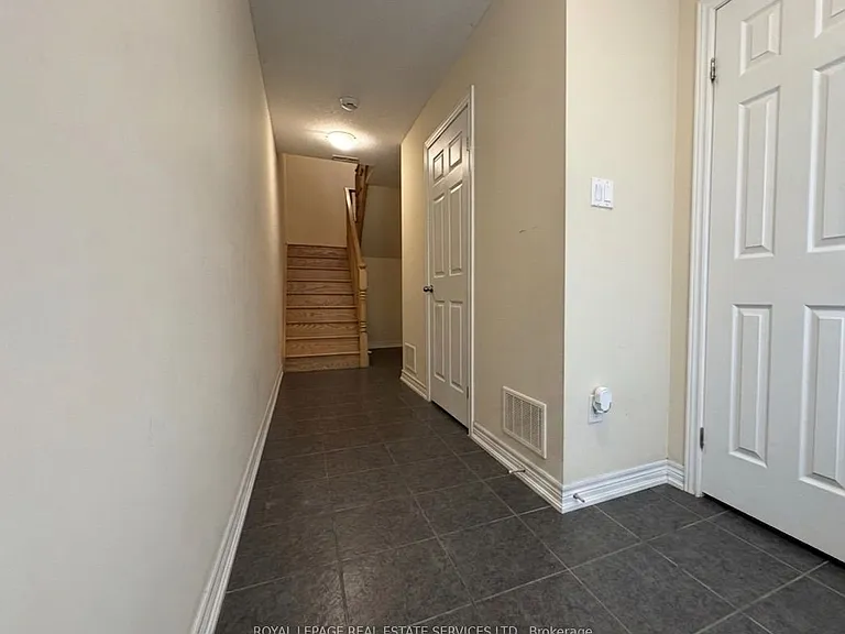 181 Plains Rd W #47 — Photo 3