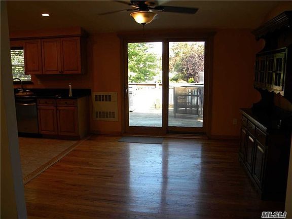 5th image of 1329 Washington Ave