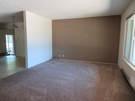 2nd image of 176 Claremont Dr