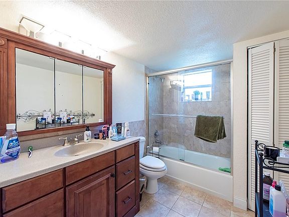 5th image of 303 E Gardens Drive #106