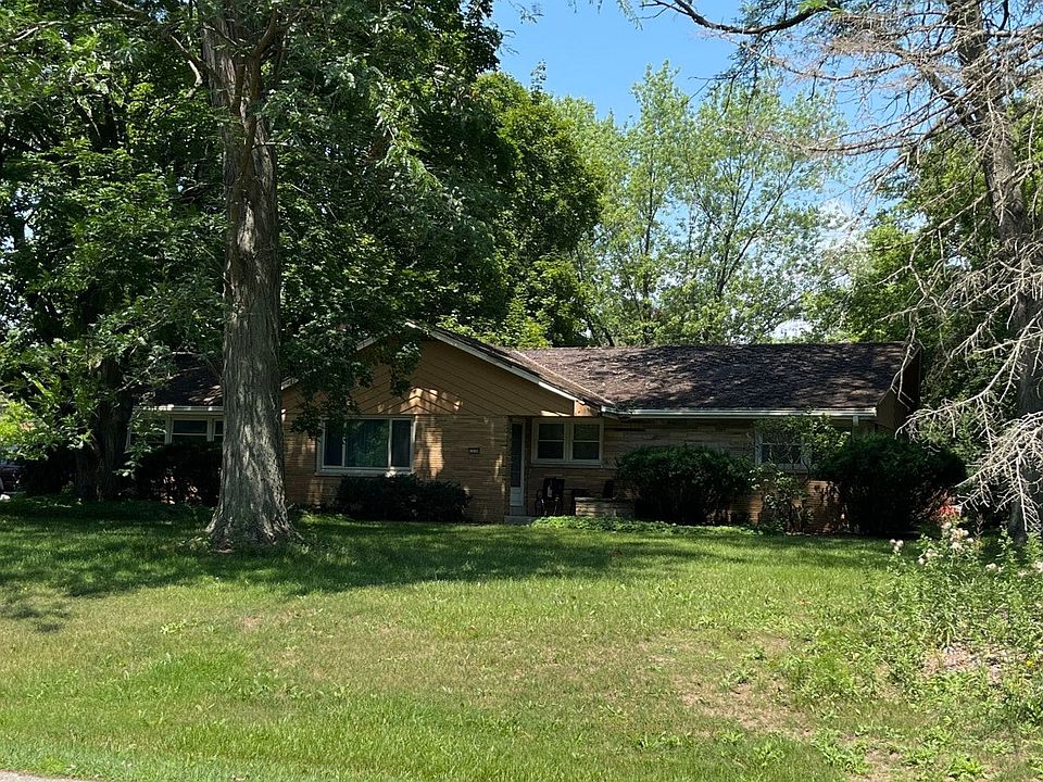 13150 Gremoor Dr, Elm Grove, WI 53122 Zillow