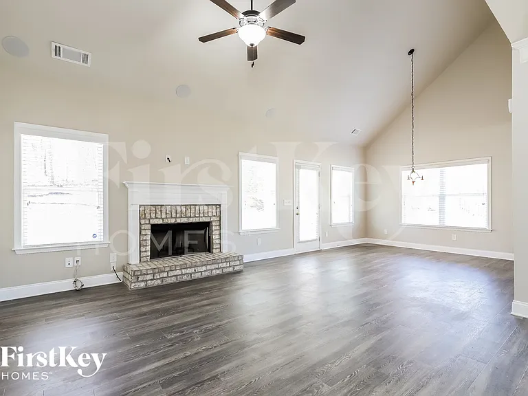 4321 Yonah Park — Photo 4