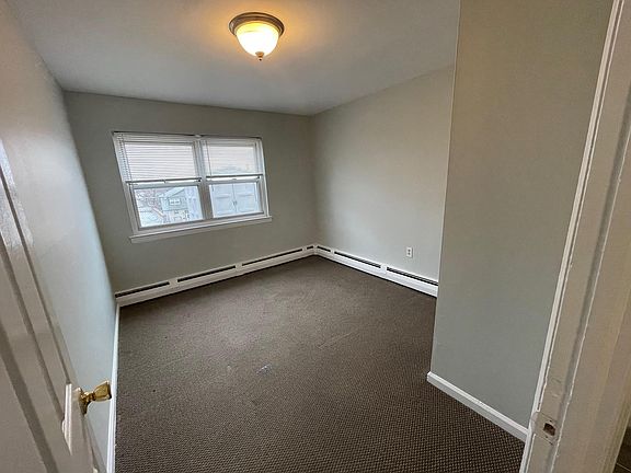 4th image of 2834 Kingsland Ave