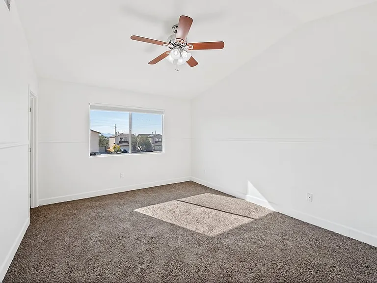 3776 E Felix Blvd — Photo 14