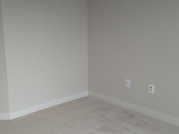 3rd image of 16301 Columbus Ave