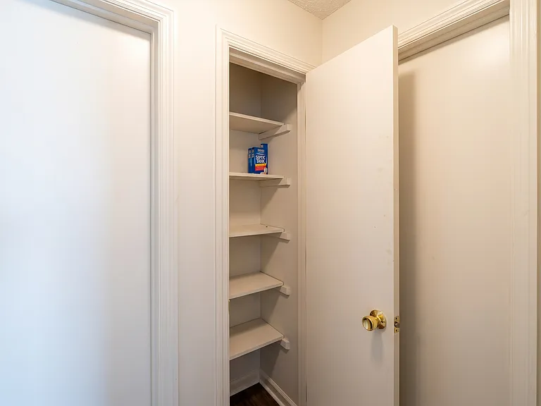 36 Le Moyne Dr — Photo 20