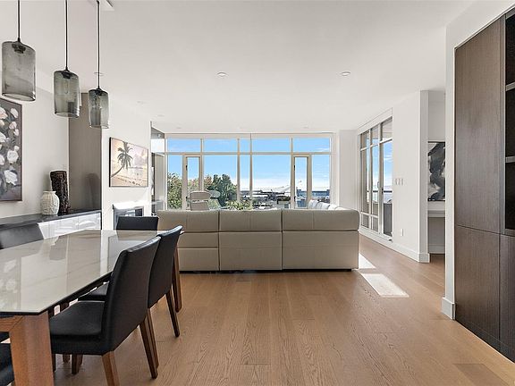 5th image of 21 Dallas Rd #631