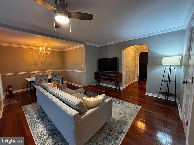 820 S Washington St #226 — Photo 7