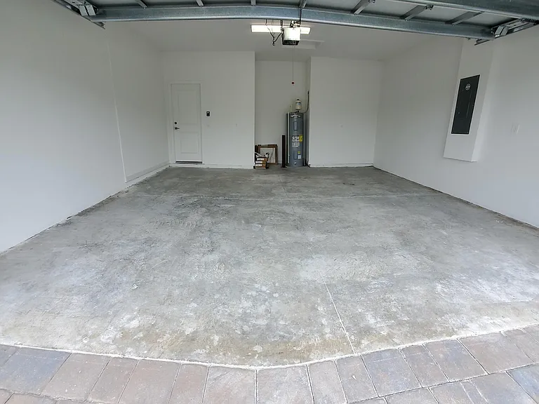 1949 NE Ocean Dunes Dr — Photo 26