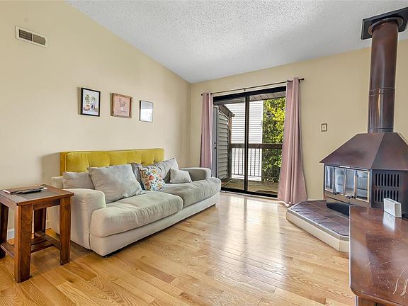 5th image of 3103 Broken Oak Dr APT I
