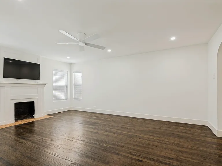 4425 Emerson Ave — Photo 4