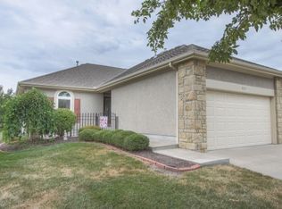 4217 SW Homestead Ct, Lees Summit, MO 64082