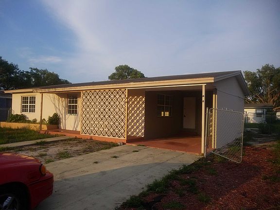 3rd image of 1439 N Normandy Blvd
