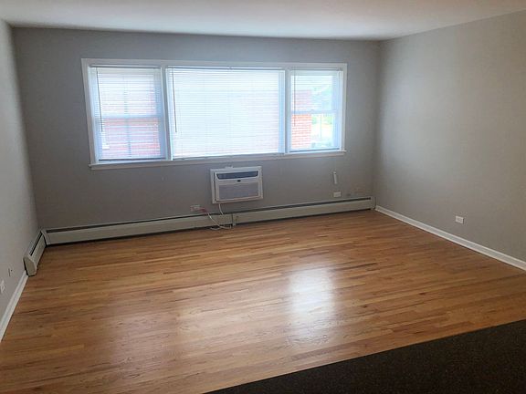 2nd image of 10121 Hartford Ct APT 3D