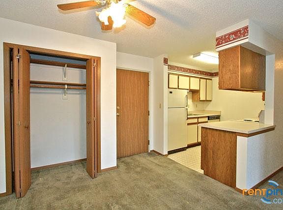 2nd image of 1331 G St #201